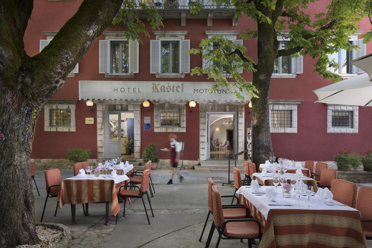https://newex.headwater.com/holiday-hotels/?HolidayID=170&HotelID=209&HolidayName=Croatia+-Croatia+%2D+Istria+Trek-&HotelName=Istrian+Trek">Istrian Trek
